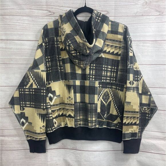 Polo Ralph Lauren Women’s Geometric Patchwork Fleece Hoodie Size Medium - Picture 7 of 9